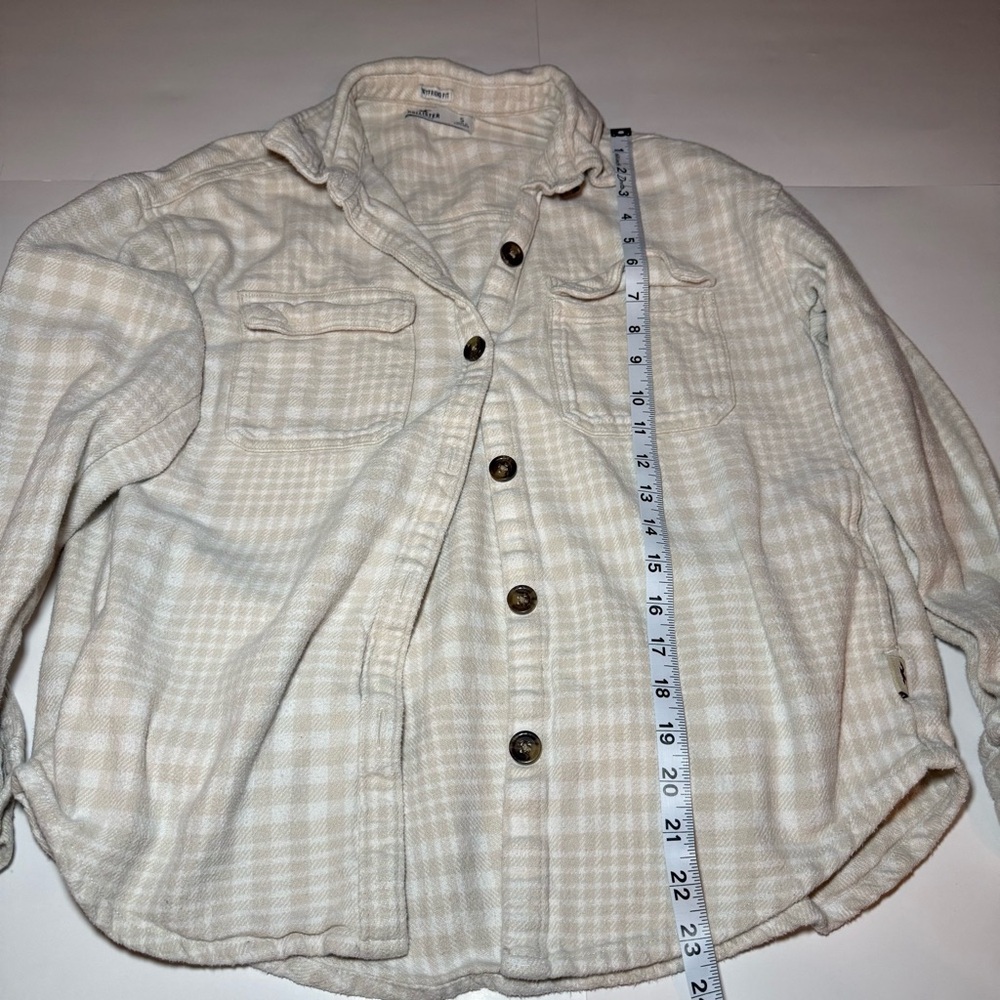 Hollister Beige Checkered Shirt - Picture 6 of 7